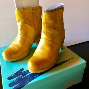 Genuine Leather and suede booties by Antelope